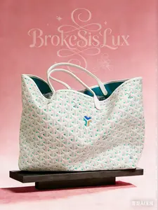 Pre-owned Goyard White/Beige Tote Bag