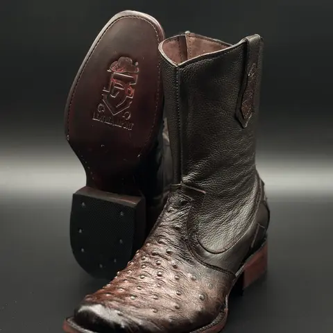 Bota Dubai Cafe Con Cierre / Embossed Leather boot A