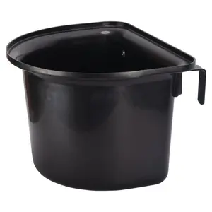 Schneiders Portable Hook-Over Feed Bucket - 16 Quarts