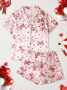 Bow Heart Pattern Short Pajama Set, Short Sleeve Button Neck Top and Pants, Soft Satin Sleepwear, Casual Wear