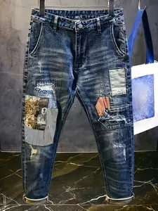 Classic vintage men’s jeans, casual street vintage long pants for men, high-quality denim fabric, comfortable and easy to wear, retro patchwork distressed design, stylish and distinctive. Men’s all-season wear suitable for everyday casual walks, work, and