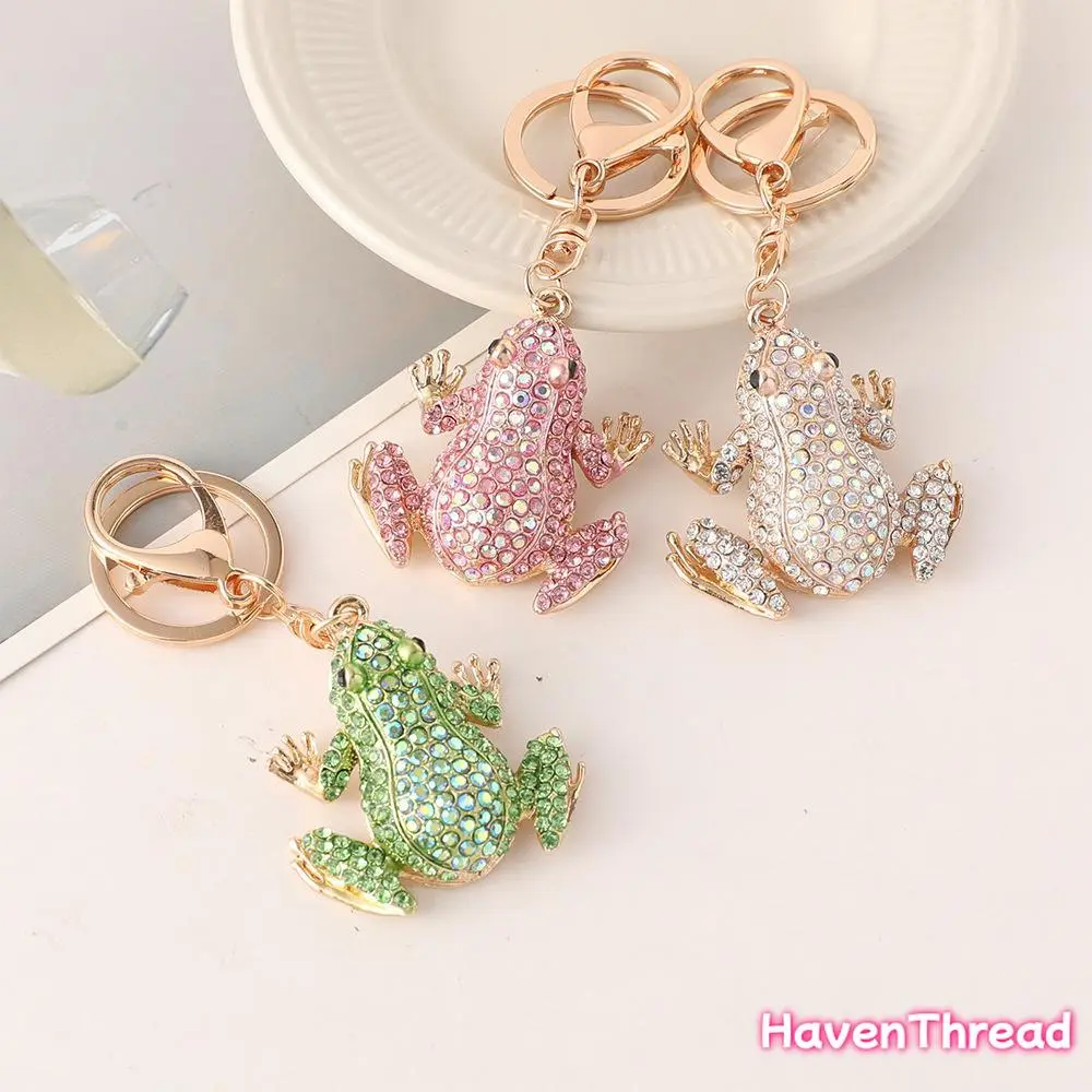 Frog Shaped Hollow Pendant, Zinc Alloy Material Inlaid with Colorful Rhinestones, Fashionable Keychain, Keychain, Car Keychain DIY Bag Pendant, Alloy Keychain, Gift for Family and Friends, Accompany You Safely Home