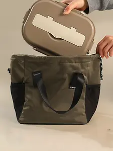 New Large Capacity Lunch Box Bag, Wide and Thick Design, High Aesthetic Handheld Bento Bag, Ideal for Work Commute and Students