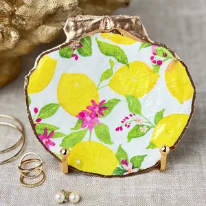 Lemons Scallop Shell