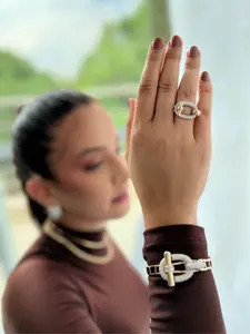 Equestrian Buckle Bangle