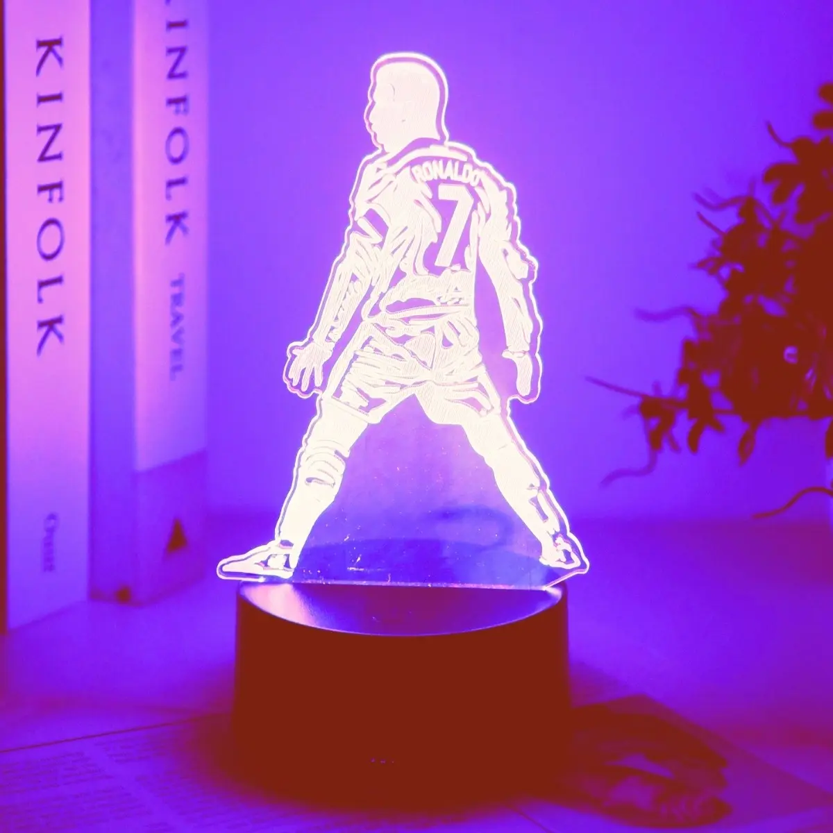 Modern Football Player LED Desk Lamp, Touch Control Colorful Night Light, Home Decorative LED Light, USB Powered Acrylic Table Lamp, Sports Theme