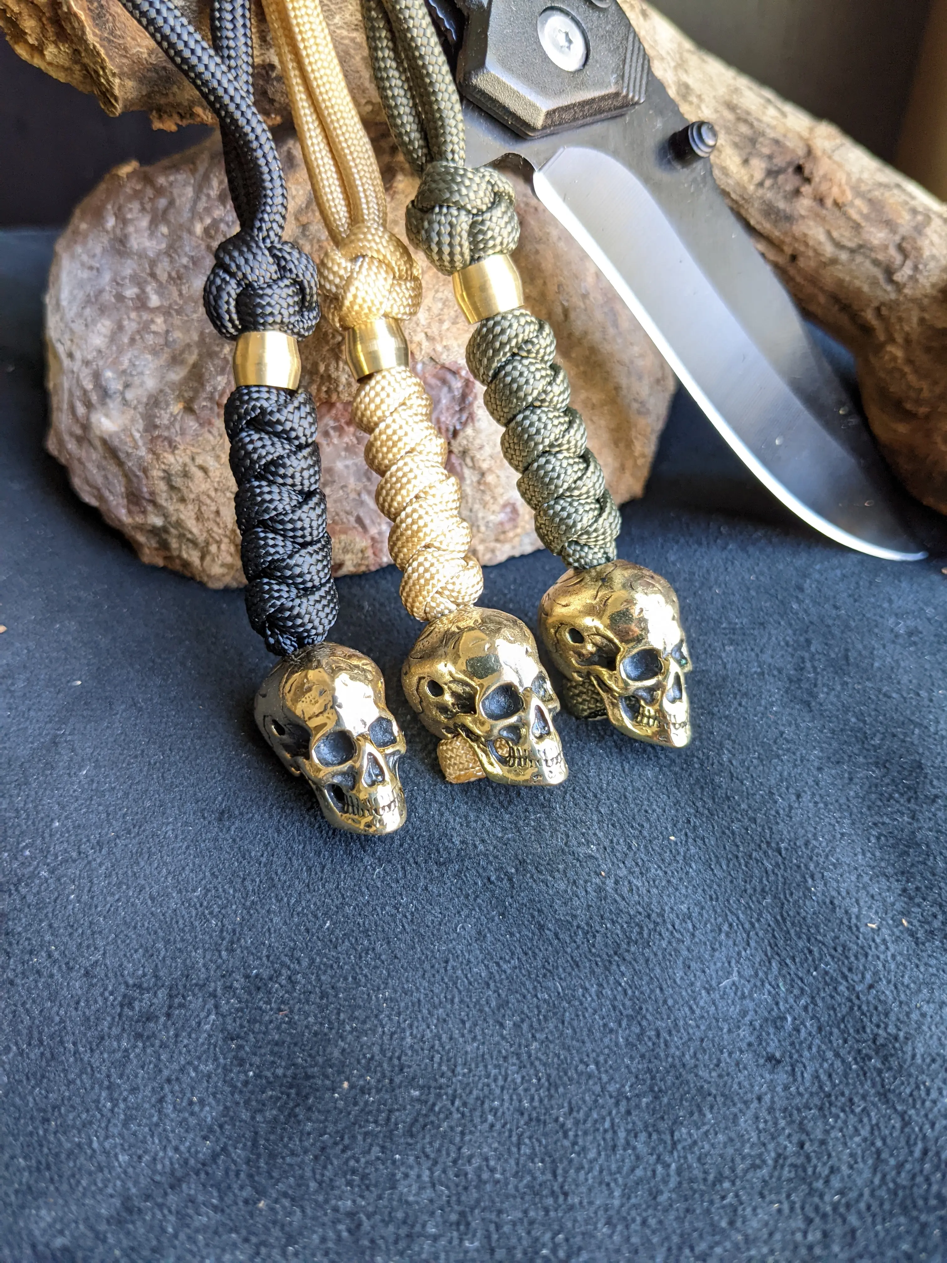 Paracord keychains