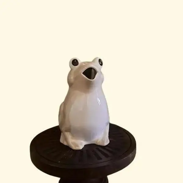 Vintage Ceramic Glazed Frog Watering Can - Durable Ceramic Construction with Unique Frog Shape for Nostalgic Garden Gardening Tools