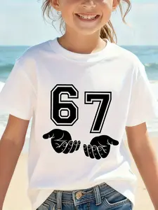 167 6 7 Six Seven Print Fashionable Casual T-Shirt - a Fun Design Featuring The Numbers "6" And "7" on The Palm, a Street-Style Short-Sleeve T-Shirt with Playful Patterns, Humorous T-Shirt, Trendy T-Shirt, Cute T-Shirt, Stylish Shirt