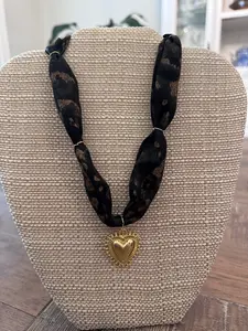 Heart Burst Scarf Necklace