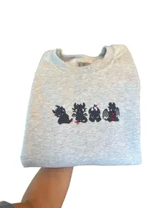 Toothless & Friends Embroidered Crewneck – Little Dragons Collection Embroidery Sweatshirt