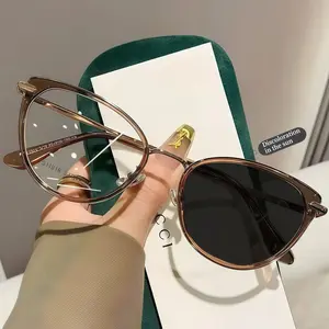 Chic Small Cat Eye Photochromic Glasses for Women UV400 Blue Light Blocking Butterfly Frame Trendy Street Style Non-Prescription Eyewear