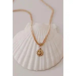 The Little Sacred Heart® Scalloped Link Necklace