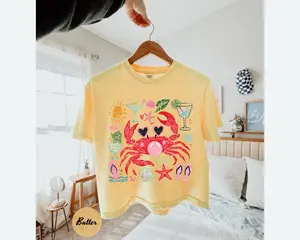 Comfort Colors Funny Crab Cropped Shirt Crab Blowing Bubble Graphic Tee Beach Vibes Nautical T-shirtsummer Vacation Giftsummer Boxy Tee