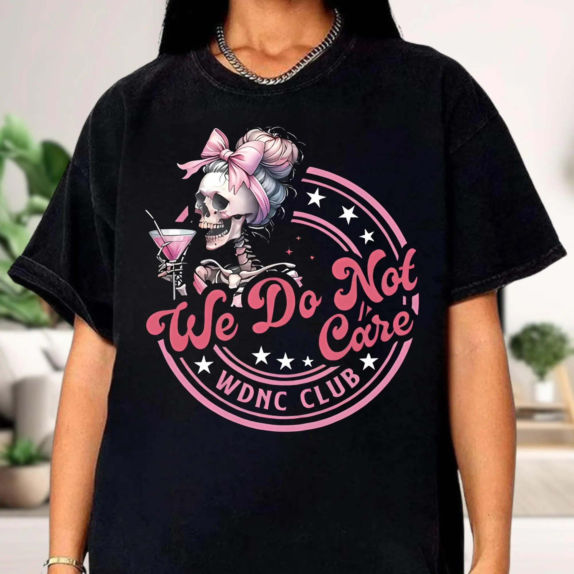 Unisex Fit Crew Neck Short Sleeve 180g Black Graphic T-Shirt, "We Do Not Care Club" Printed Logo, Casual Streetwear Sports Top, Funny Midlife Humor Gift, Shortsleeve, Black-T-Shirt-180G, Round Neck, Club Logo, Casual Comfy Tee, Tshirt