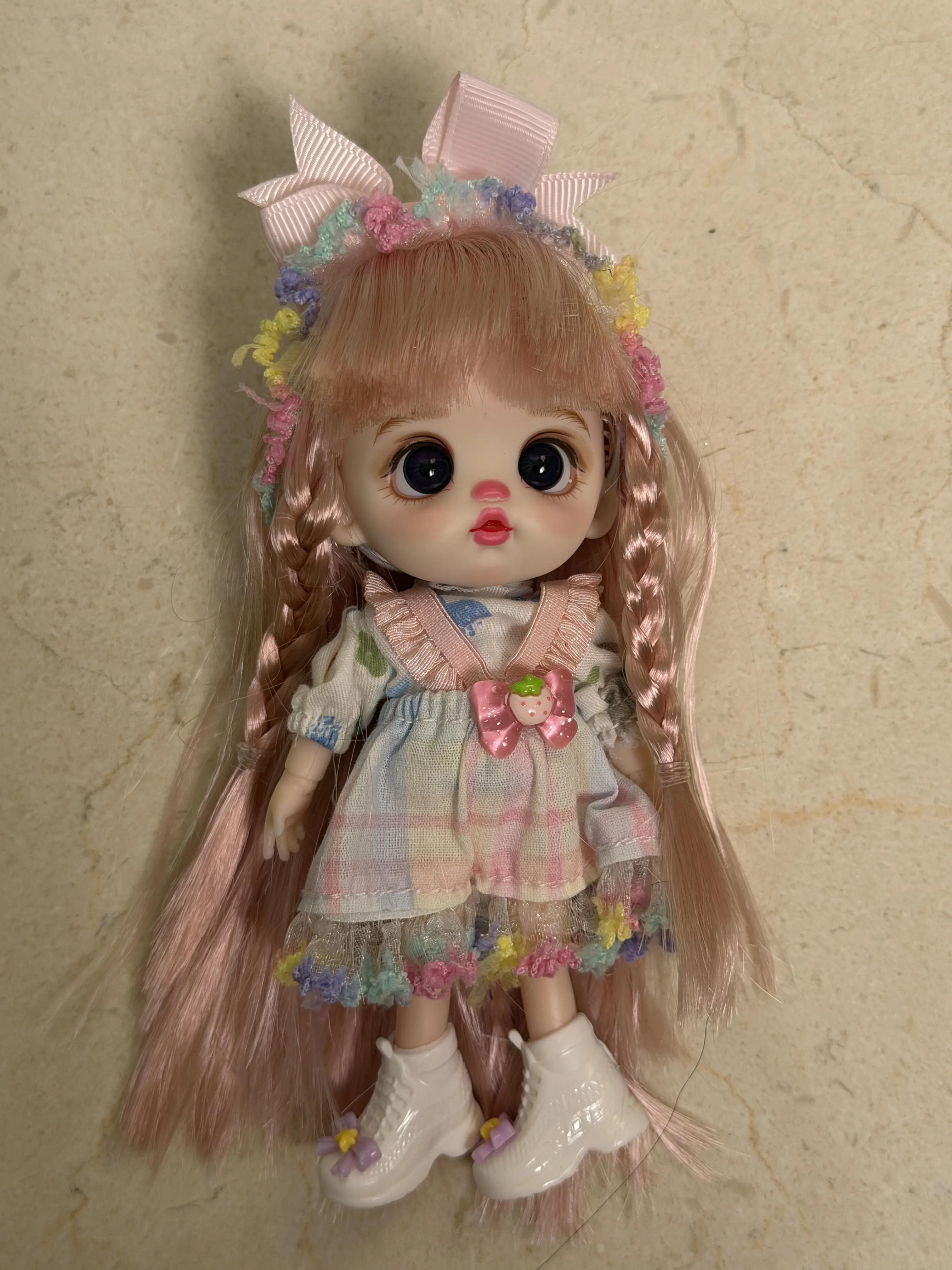 #18 - OB11 BJD Dress-up Doll Keychain with Movable Joints, Mini Fashion Doll Backpack Charm, Collectible Gift for Ages 14+