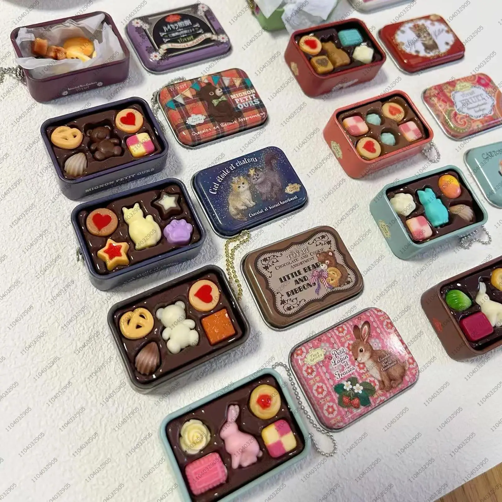 Japanese Capsule Gashapon Toy - Unisex Small Food-Themed Miniature Set, Cat/Pancake Keychain, Tin Box Decoration, Paper DIY Felt Crafts Gift