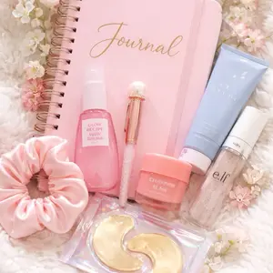 That Girl Aesthetic Kits Journal Pen Lip Gloss Skincare Set for Personal Care and Beauty Routine