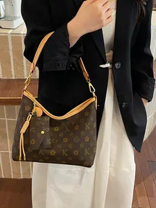 High-End Large Capacity Bag for Women, Practical Vintage Floral Crossbody Classic Tote with Shoulder Strap, Elegant All-Season Design