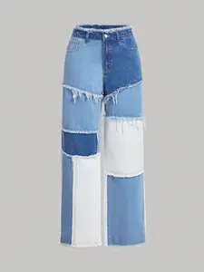Women Loose Fit Denim Jeans With Frayed Hem Design And Contrast Color