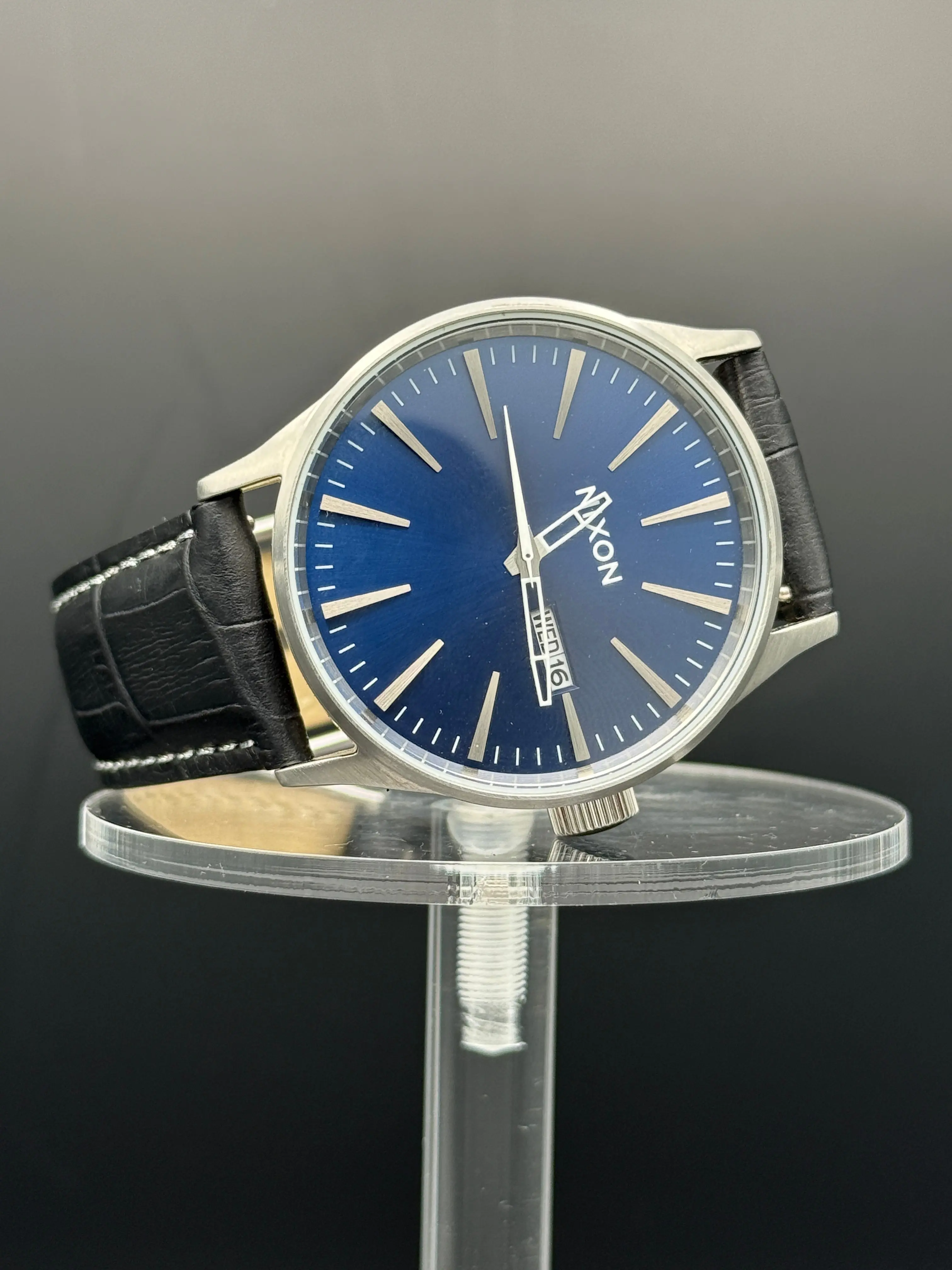 Nixon Sentry-Pre Owned-Like New-Blue Dial Stainless Steel Watch w/ Black Leather Strap