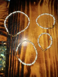 Mommy & Me Pearl Gold Bracelets for Youth - Fashion Accessory Set for Special Occasions & Everyday Wear - Elegant Matching Set for Mom and Daughter