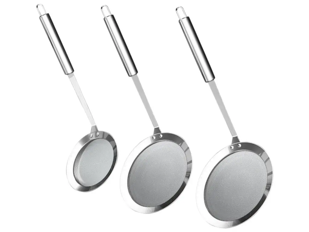 Sturdy Stainless Steel Kitchen Utensils, 3-Piece Fine Mesh Skimmer and Strainer Set with Heat-Resistant, Ergonomic Hanging Handles for Skimming Oil, Cooking, Ergonomic Design, With Handle, Slotted Spoon, Long Handle
