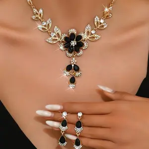 Wedding Jewelry Sets for Brides Rhinestone Necklace and Earring Set Bracelet Ring Prom Jewelry Sets Diamond Flower Teardrop Necklace for Women