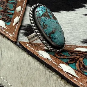 70s Kingman Turquoise Vintage Stone Ring with Silver Tone Setting and Unique Design for Boho Style