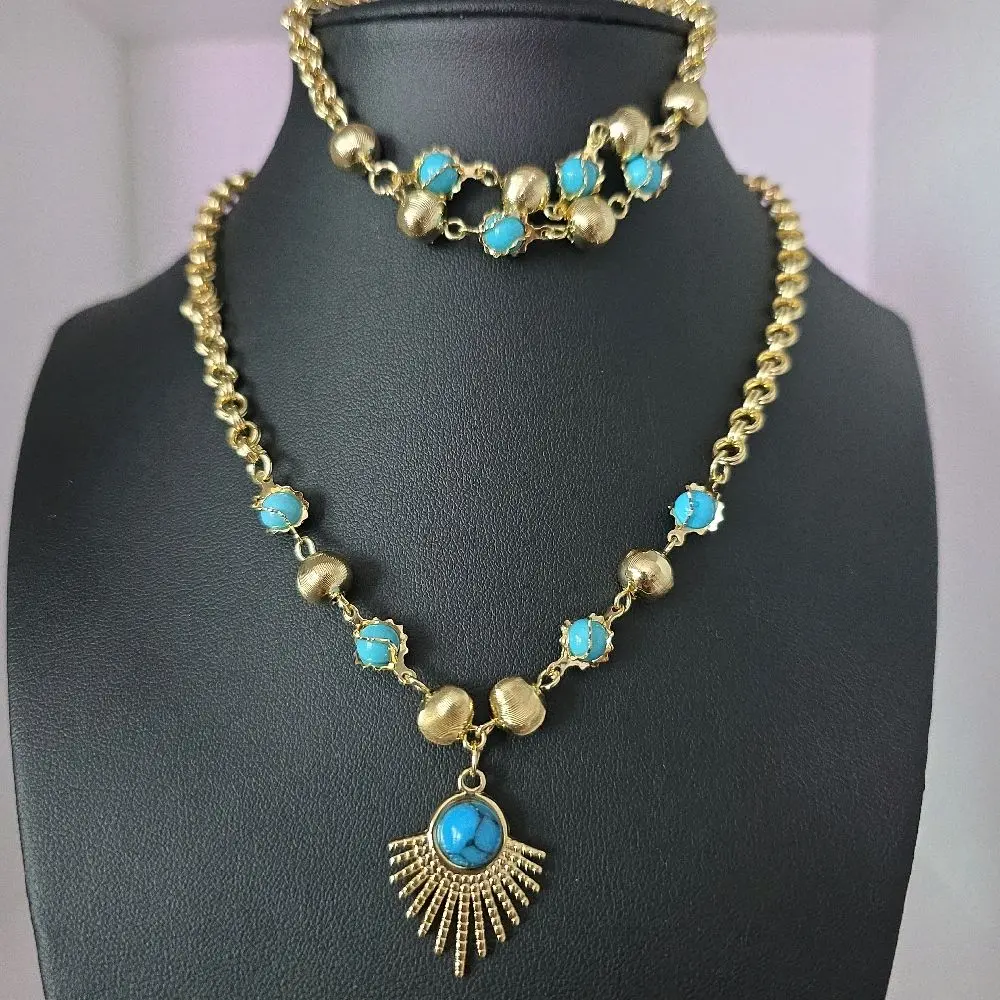 conjunto de.collar y brazalete