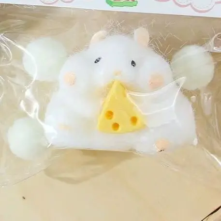 White Hamster Squeeze Toy【Fuzzy Plush】