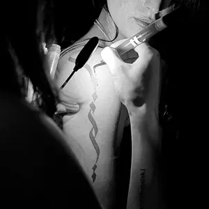 Dual Tip Markers Set - Compact Shorter Barrel Design for Precise Detailing & Versatile Painting on Various Surfaces Perfect for Artists & Hobbyists