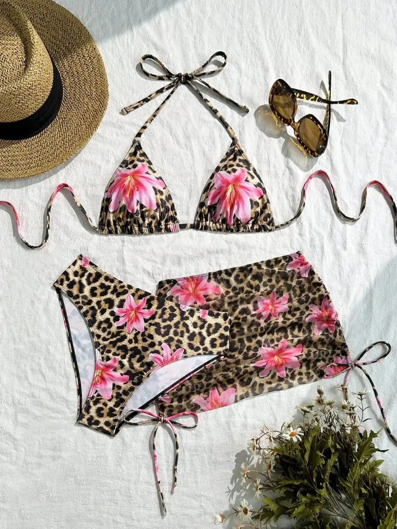 Women's Floral Print Bikini Set, Flower Print Bikini, Lace-Up Triangle Swimsuit, Sexy Beachwear, Casual Fitted Swimwear, All Seasons, Beach Time, Beach Ready, UV Protection, Fun In Sun, Summer Glow, Pool Party