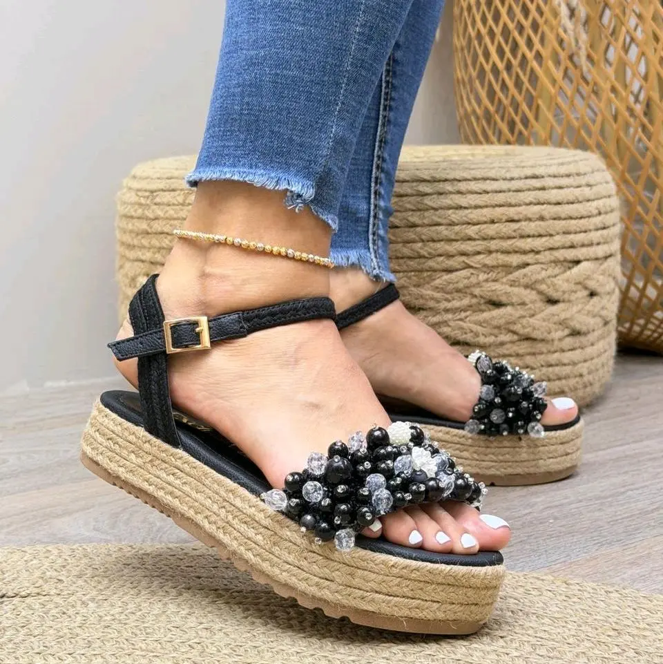 YINA Low-Heel Sandals, 2 cm Height Casual Footwear for Daily Wear