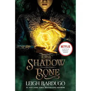 Shadow and Bone (The Shadow and Bone Trilogy, 1) Paperback – April 20, 2021