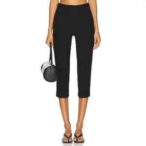Elodie the Label Ivonne Capri Pants in Black