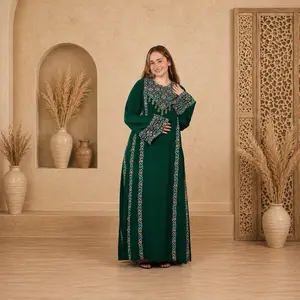 Women's Modest Embroidered Thobe, Elegant 1-Piece Islamic Dress with Embroidered Detailing