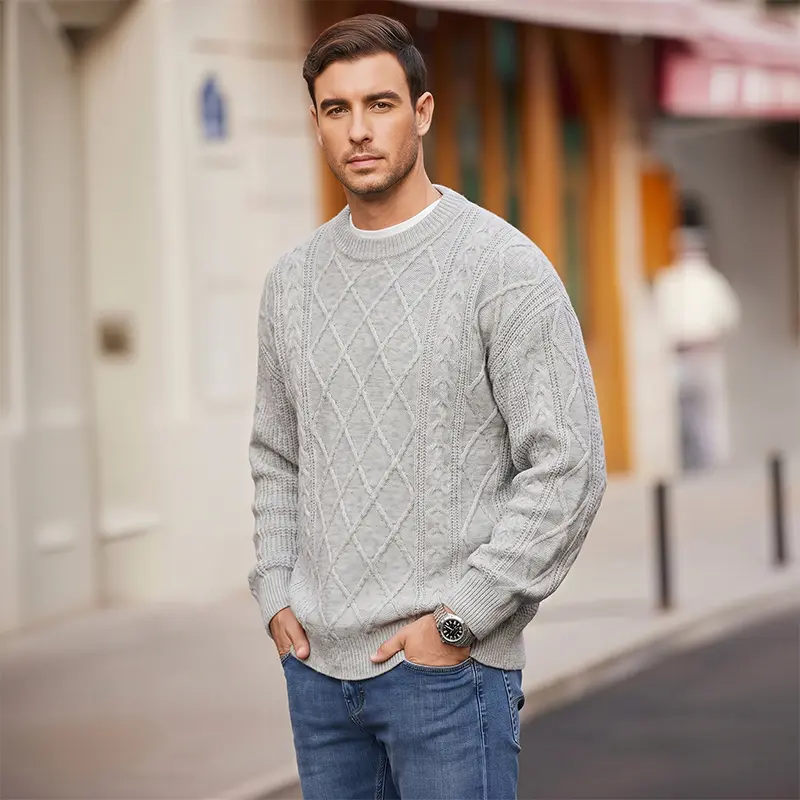 Men’s gray cable-knit crewneck sweater with diamond pattern, vintage thick knit, casual pullover for autumn/winter