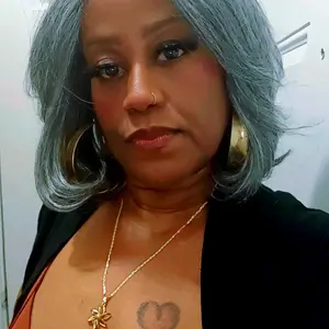 【Blowout Layered Bob】UNice Salt and Pepper Side Part Glueless Straight Bob Wig 6.5x1.5 Lace Closure Human Hair Wigs Silver Gray for Fashional Looking Beginners Friendly