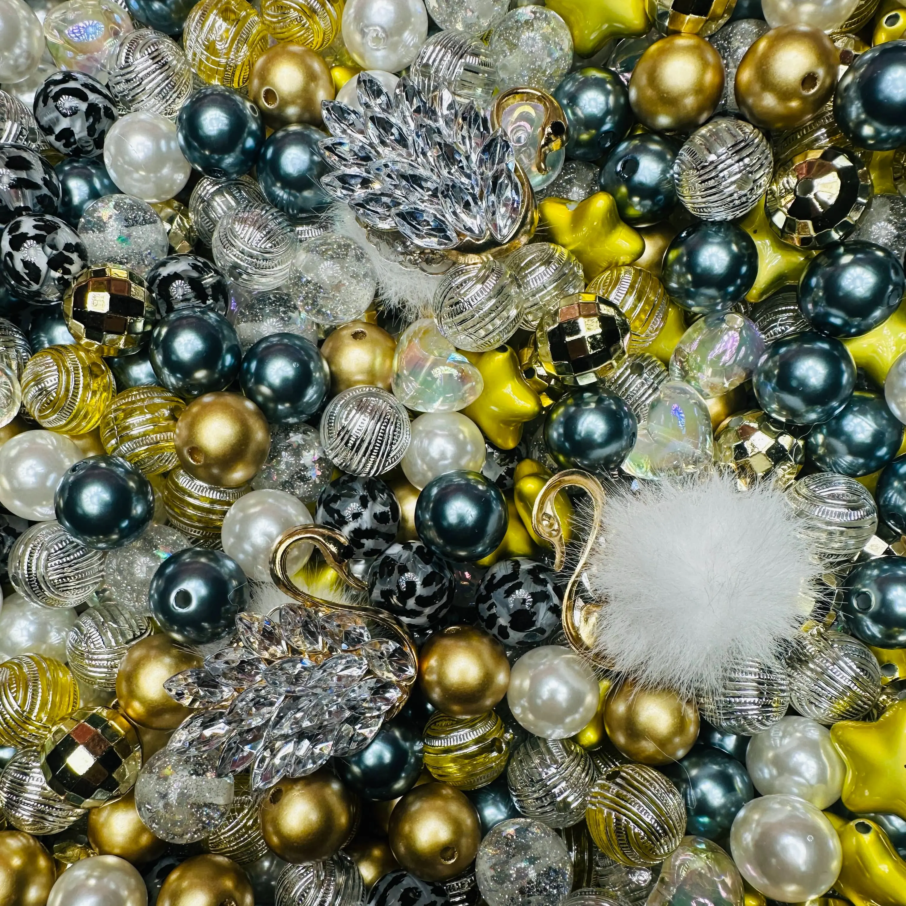 【D.P.C】Color Thems -  Acrylic DIY Beads Mix - 150ml 300ml 650ml Sizes for Bracelets Phone Charms Necklaces Hair Beads Bag Chains Earrings Rings Hair Ropes Diy Projects Diy Jewelry