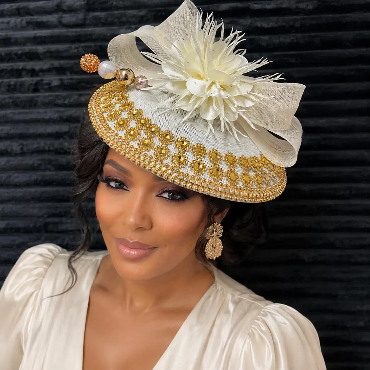Elegant Ivory  Gold Church Fascinator Hat for Women – Luxury Floral Derby Hat – Wedding, Tea Party & Sunday Church Headpiece