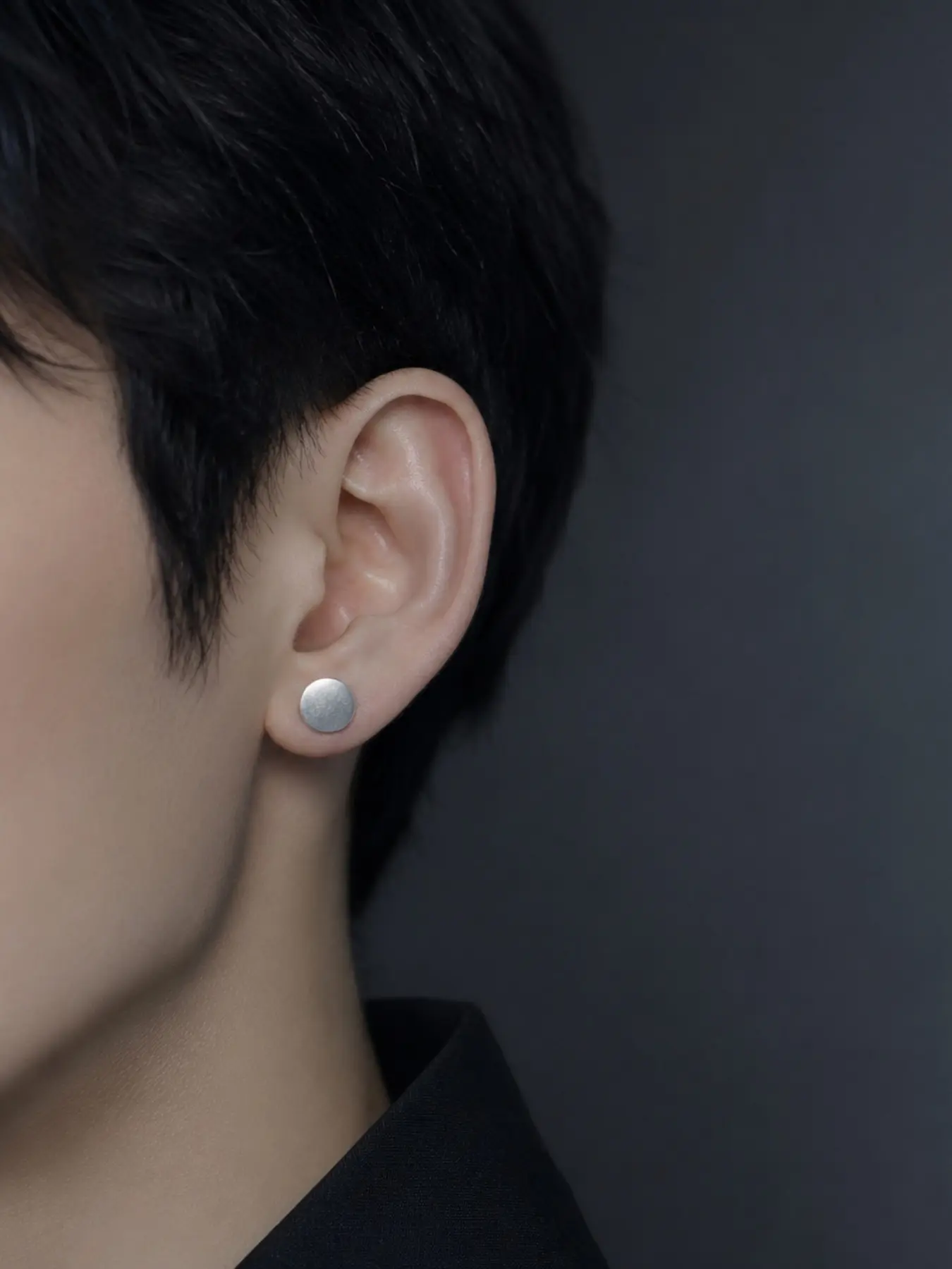 Titanium Steel Dumbbell Earrings, Minimalist High-End Style, Cool Neutral Fashion, Unisex Trendy Ear Jewelry, Bone Clip Studs
