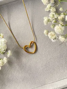 Gold Heart Pendant Necklace for Women – 316L Stainless Steel Anti-Tarnish Waterproof | Minimal Aesthetic Jewelry | Gift for Girlfriend