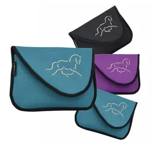 Woofhoof's Horse Treat Pouch - Ideal for Horses - Compatible with US