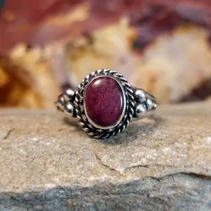 Navajo Made Purple Spiny Oyster Shell Regal Ring GJ-RNG-0219 Size 9