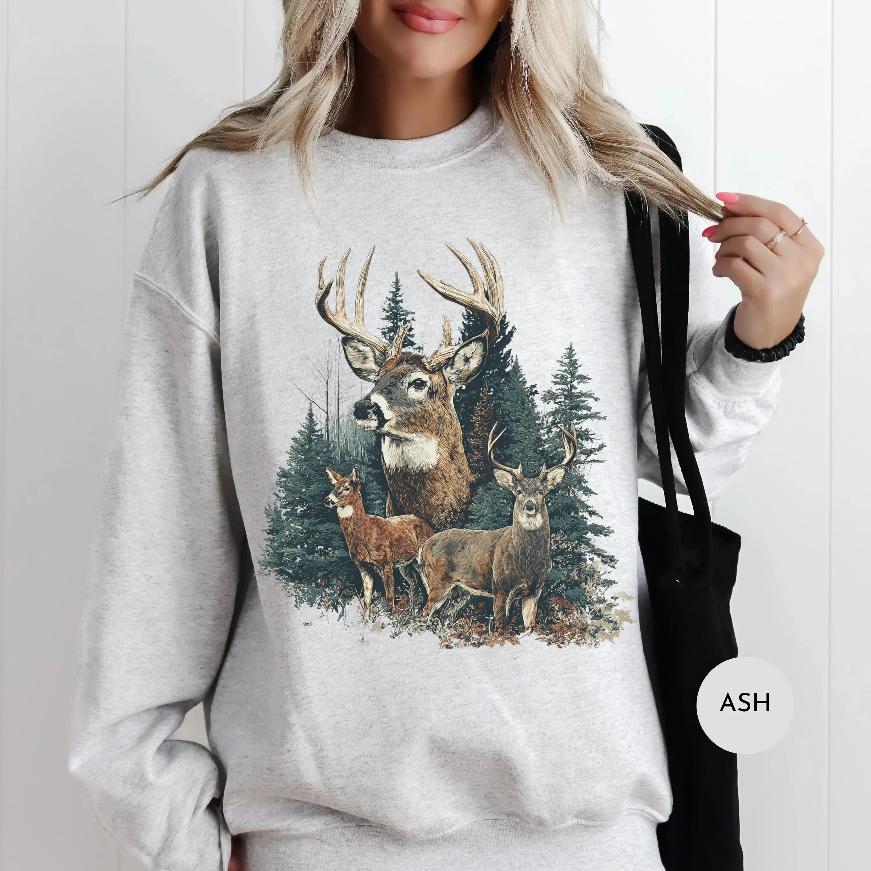 90's Vintage Deer Sweatshirt, Retro Deer Hunter Graphic Crewneck, Forest Wildlife Sweater, Y2K Nature Aesthetic Sweatshirt, Outdoor Hunting Gift for Women & Men