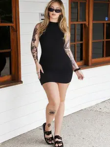 Women's Sleeveless Stand Collar Mini Dress, High Stretch Knitted Fabric, Elegant Slim Fit Bodycon for Night Out
