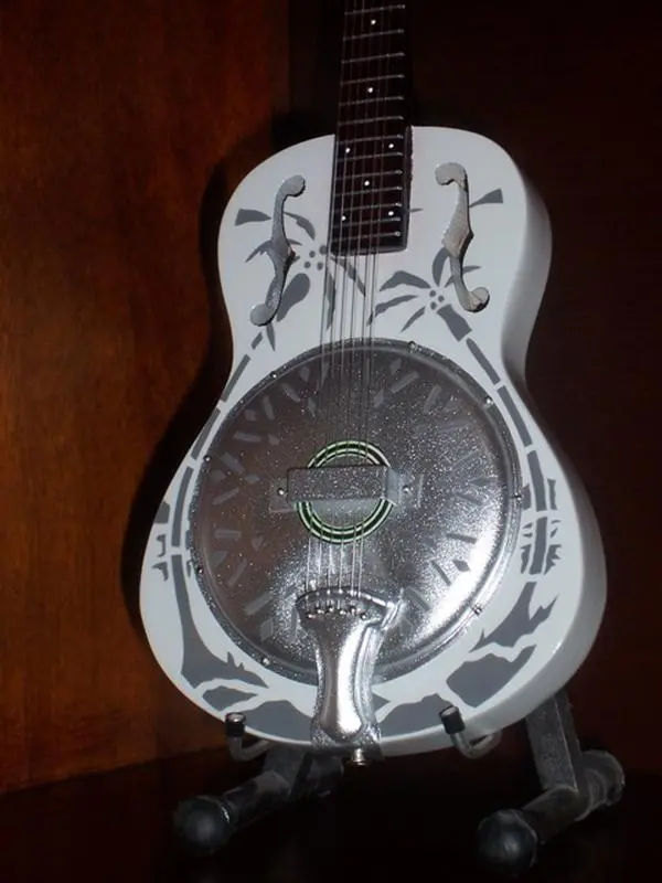 Miniature DIRE STRAITS Knopfler Resonator Guitar with Free Display Stand Collectible GIFT