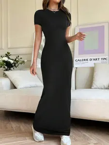 Women's Trendy Bodycon Maxi Dress, Short Sleeve, Figure-Hugging, Sleek Timeless Style, Formal Wear, Perfect for Weddings Dinner Dates