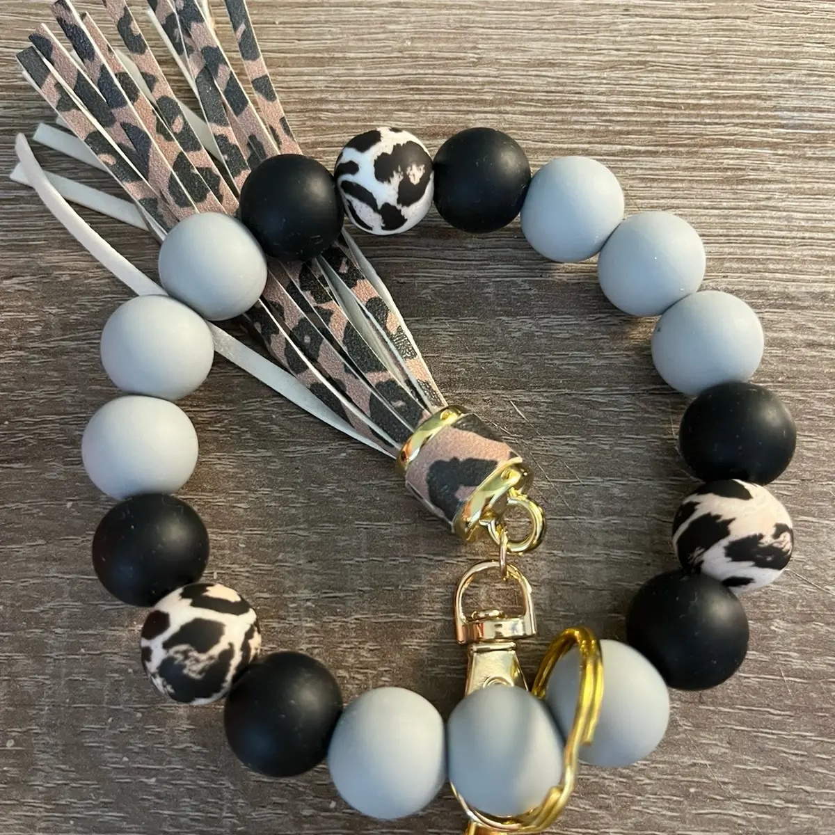 Bi-color cheetah three pattern wristlets